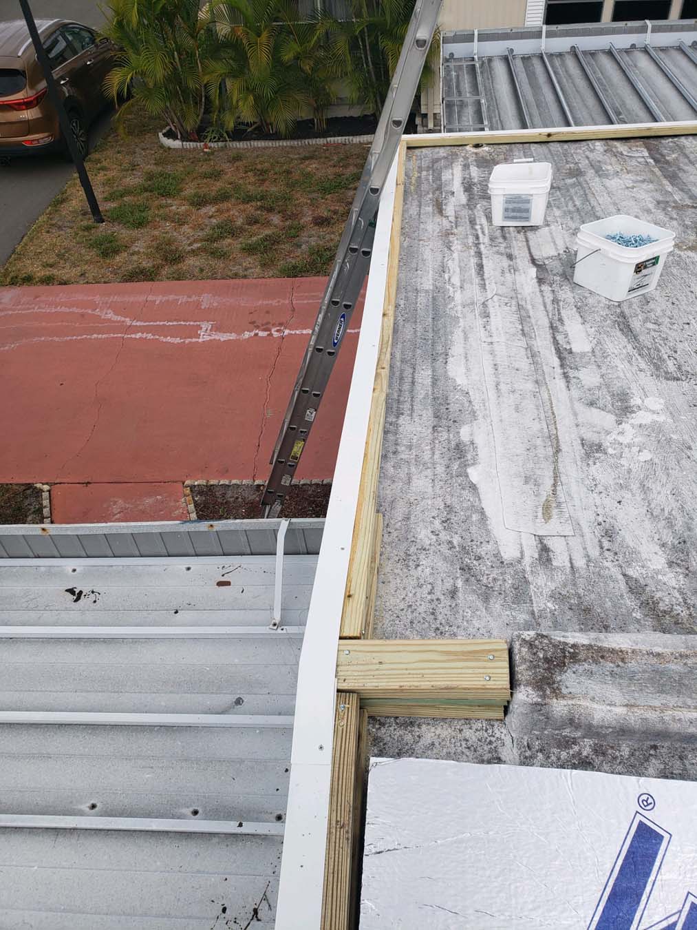 Manufactured Home Roofing Companies Largo, FL. Manufactured Home Roofing Companies Largo, FL.